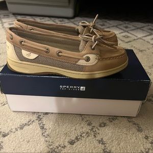 Sperry Top-Sider Angelfish Linen/oat color size 5.5